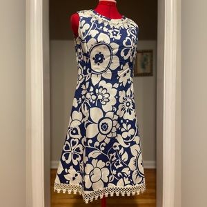 Vintage 1960s David Crystal Blue & White Tropical Flower Retro Mod Mini Dress